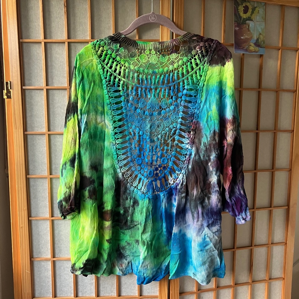 Torrid HAND DYED Tie Dye Size 00/M-L Rayon Open Front Kimono Wrap Lace Back OOAK - Picture 2 of 6